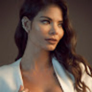 Meet your Posher, Lina